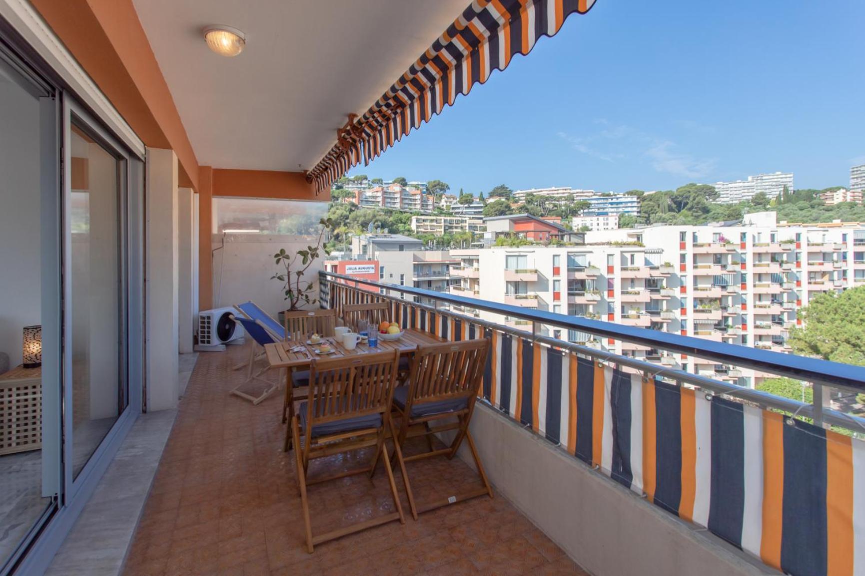La Perle 2p Vue Terrasse 2 Mins Garage Clim Apartment *